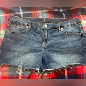 GAP 3 inch dark indigo short size 33‎